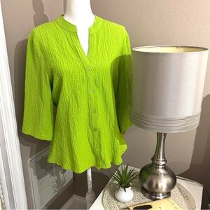 Large Green Crinkle Women's Top by J Bee